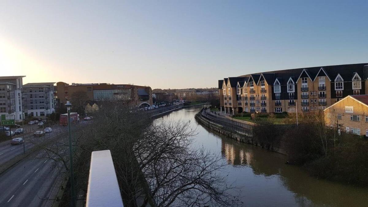 Maidstone Heights By Kasar Stays Extérieur photo