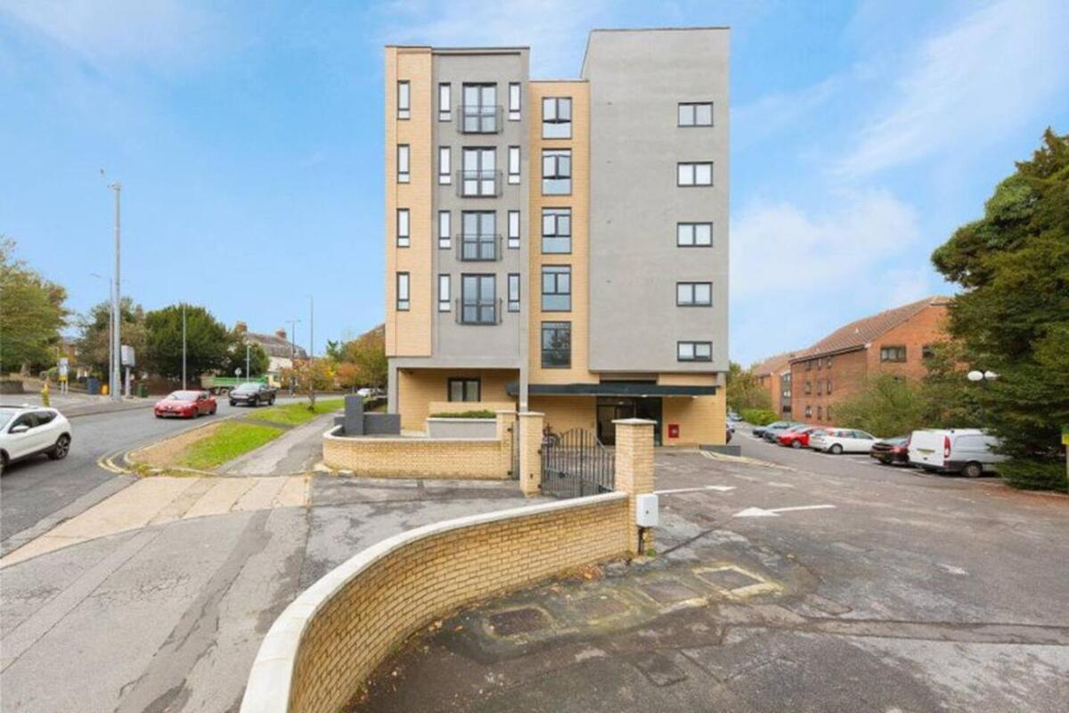 Maidstone Heights By Kasar Stays Extérieur photo