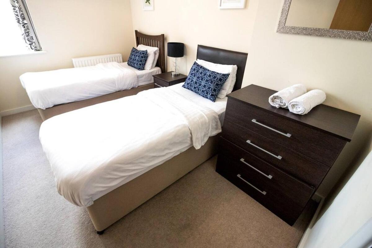 Maidstone Heights By Kasar Stays Extérieur photo