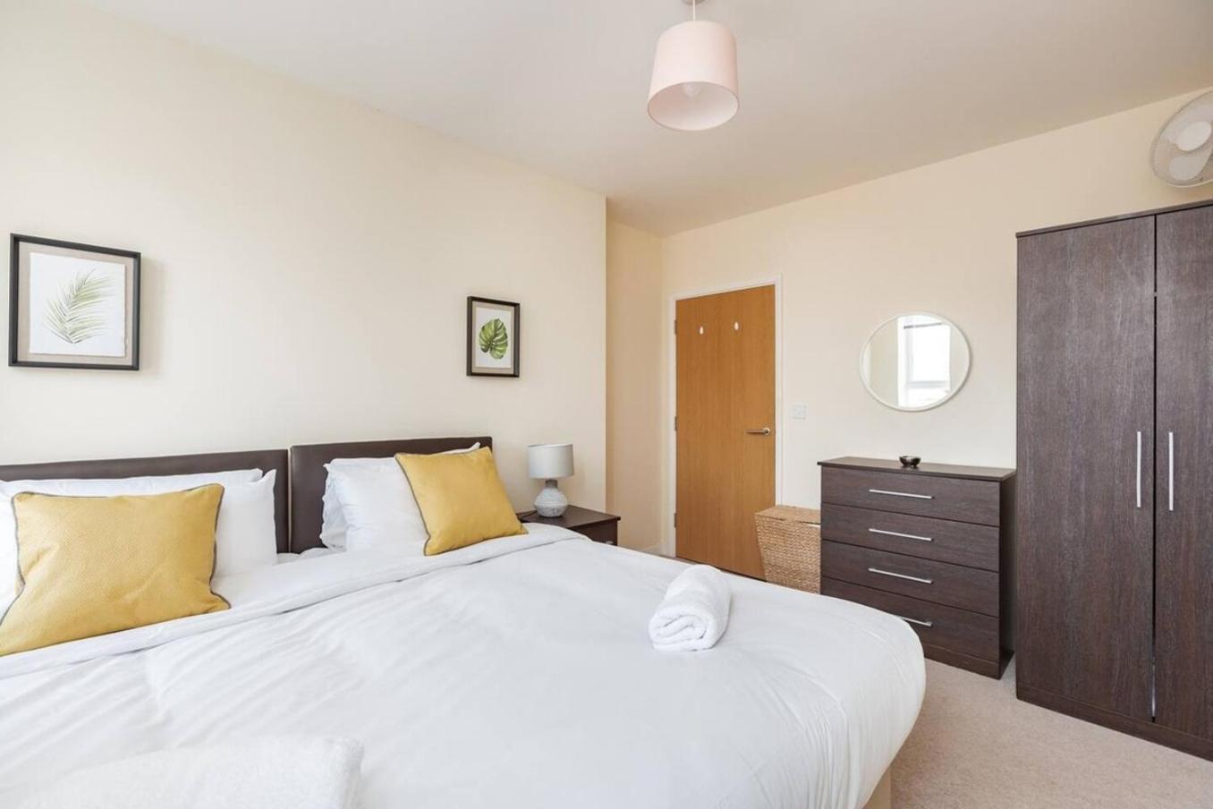 Maidstone Heights By Kasar Stays Extérieur photo