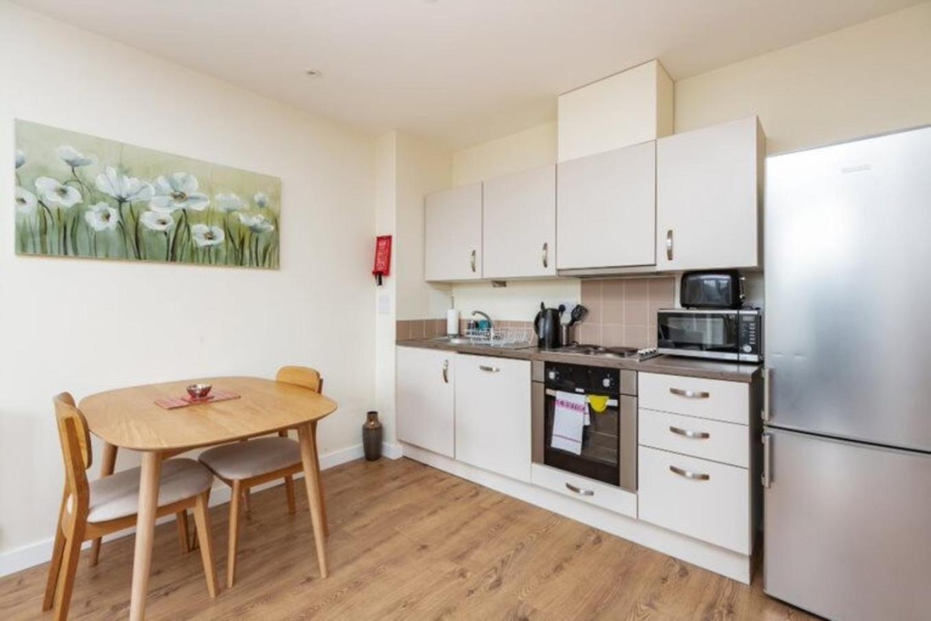 Maidstone Heights By Kasar Stays Extérieur photo
