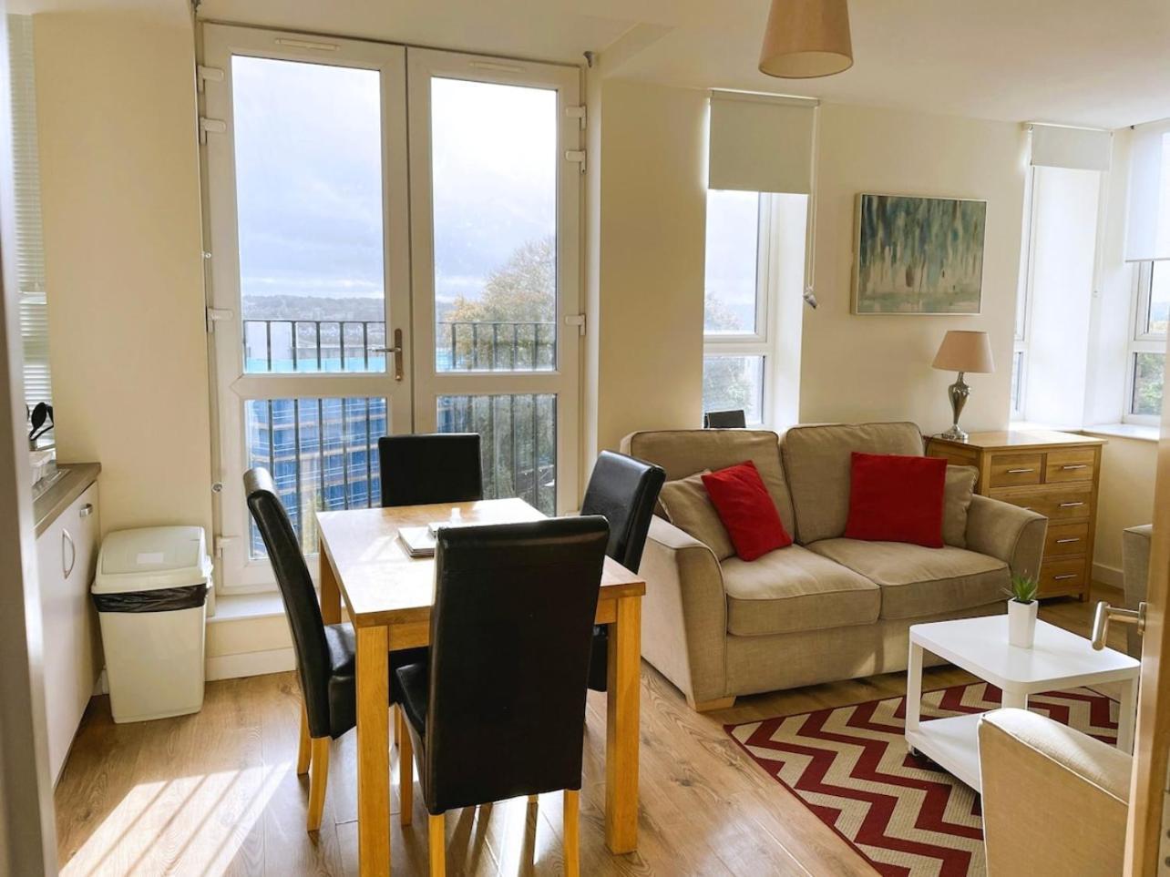 Maidstone Heights By Kasar Stays Extérieur photo