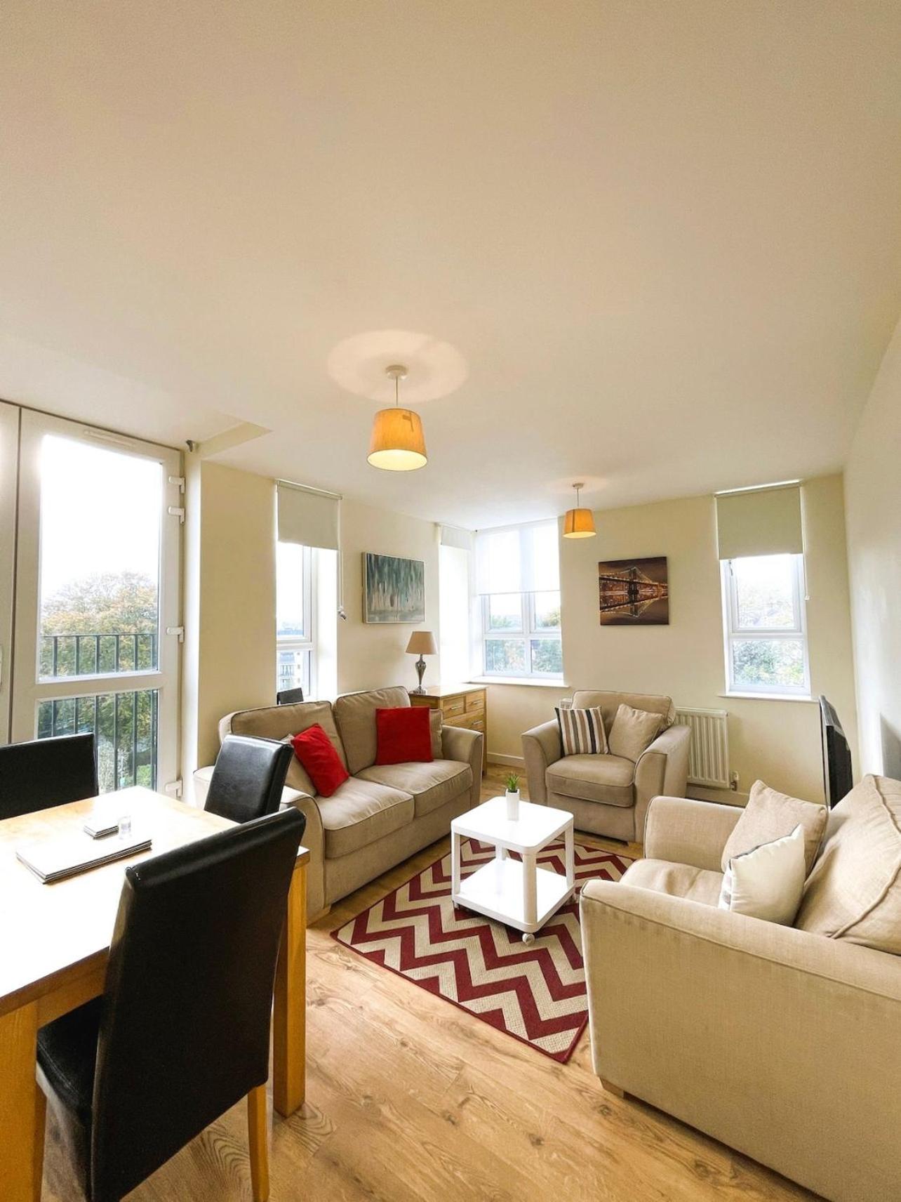 Maidstone Heights By Kasar Stays Extérieur photo