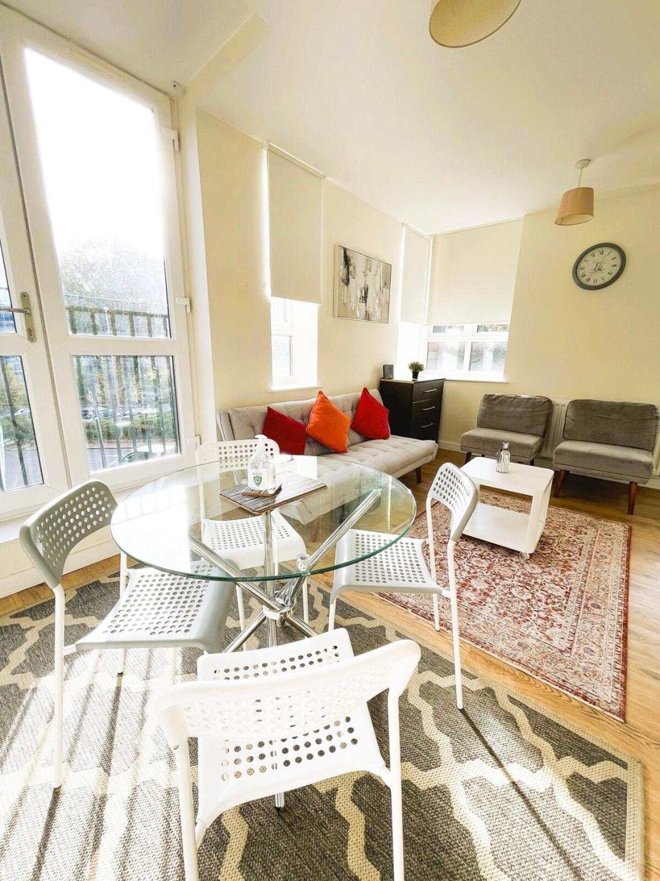 Maidstone Heights By Kasar Stays Extérieur photo