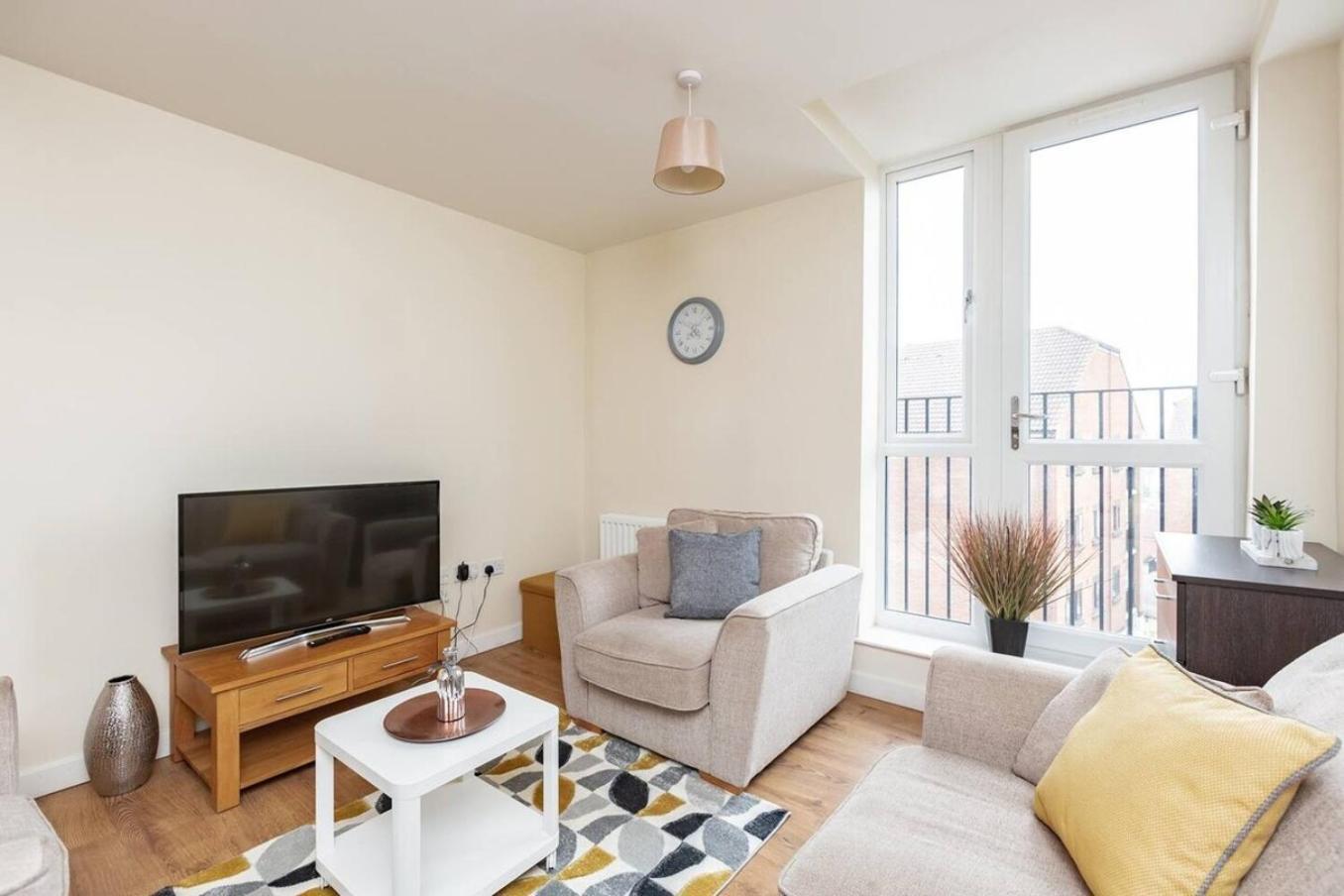 Maidstone Heights By Kasar Stays Extérieur photo